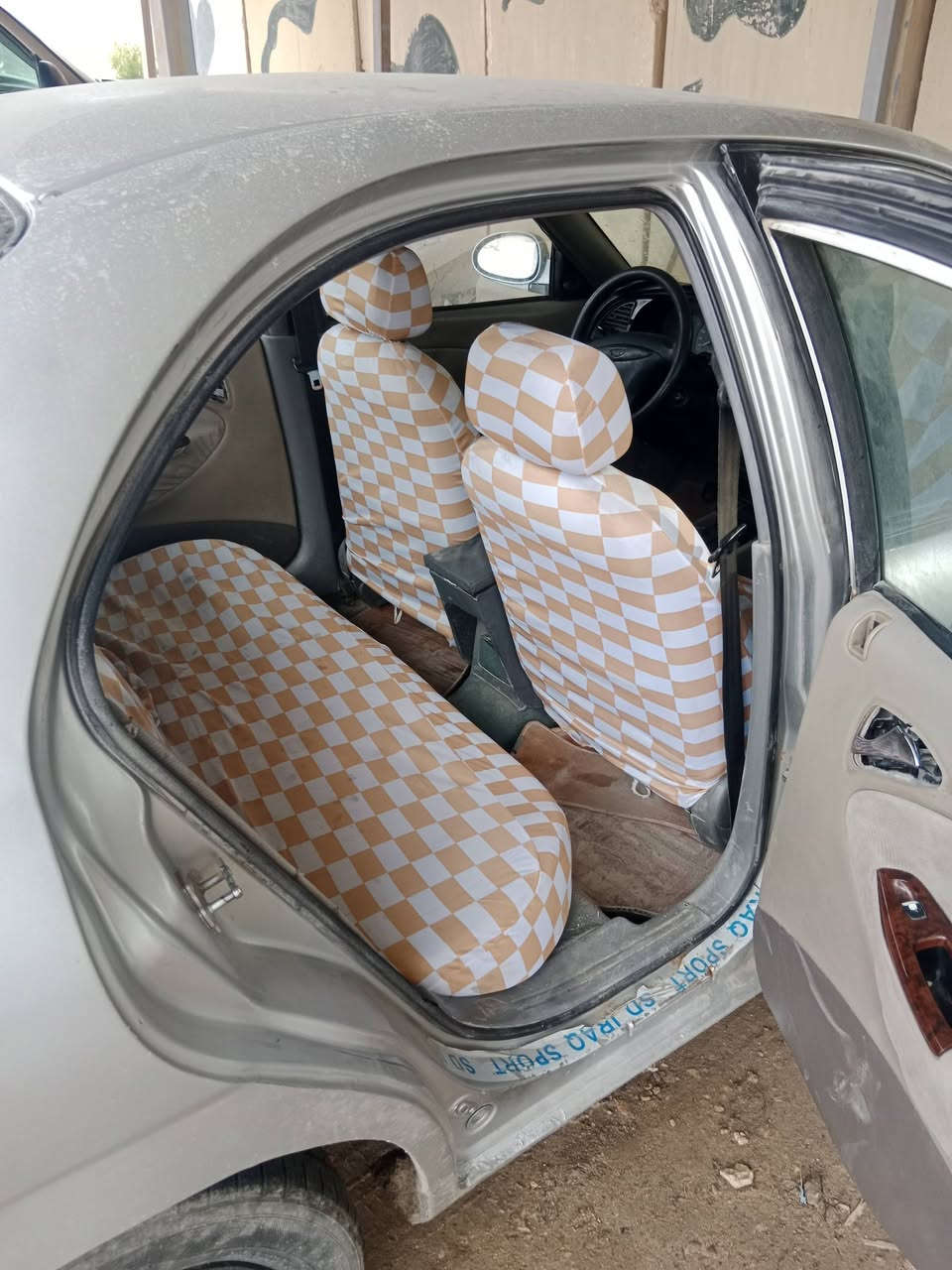 السلام عليكم دايو نوبرا موديل 2000 مكينه 2000 گير ومكينه جدد السعر 45 وبيها مجال تبريد يشتغل عنوان مشروع المسيب بيع ومراوس حسب القناعه ***********# ***********
