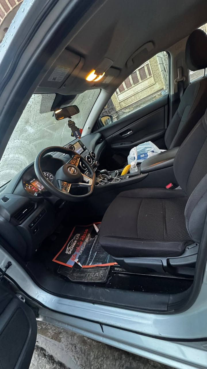 سلام  عليكم.     
نيسان سينترا 2023.  للبيع دخول  كلين  صار بيها شخط بلجاملغ الامامي والجاملغ الخلفي ال سونار واضح  والصور والضربات واضحه 
عنوان السياره المنصور
ماشيه 50 الف ميل 
استخدام السياره قليل كلش متروكه 
عارضها 148 بيها مجال بسيط مابيع بلتلفون ومانزل اي شي قبل لا تجي 
السياره باسمي مابيها اي نقص  
***********
