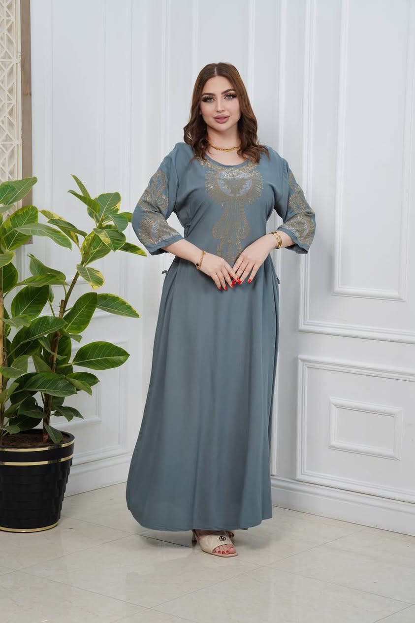 كلبيه كشمير ستراس ميوكع بلغسل خامه درجه اولى 
حزام بلجوانب برنسيسه 
⚜️سعر 15 🔥🔥⚜️
قياس   2XL 3XL 4XL 5XL
توصيل داخل الديوانيه الفين 
لجميع المحافظات 5000 
اختيارج المثالي للأناقة والراحة بنفس الوقت
مصنوعة من خامة ممتازة عالية الجودة، ناعمة على الجسم،
ما تكش ولا تذب لون حتى بعد الغسل 👌
متوفرة بـ 4 ألوان راقية تناسب كل الأذواق 
 
قصّة مريحة تناسب مختلف الأجسام وتبرز الجمال بذوق هادئ 💖
مخور عملية للبيت والمناسبات الخفيفة،
تلبسها وتكوني مرتاحة وأنيقة بنفس الوقت


**إذا كنت صاحب هذا الإعلان وتريد حذفه لأي سبب، رجاءا أرسل رسالة إلى الدعم الفني**