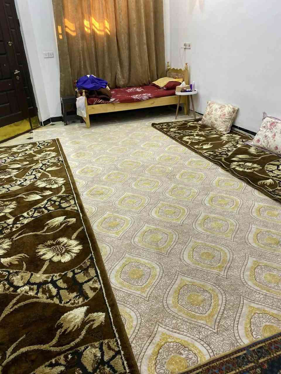 السلام عليكم... 
دار للبيع طابو زراعي سند ٢٥
    بغداد _ المحموديه /  حي طليطلة / بالقرب من جمعية الناصر موقع مميز على شارع رئيسي باب التبليط خدمات كامله ماء مجاري تبليط 
المساحة 150 م | واجهة 7 ونص م | نزال ٢٠ م 
بناء حديث ___ طابق واحد /  علمآ ان كاونتر المطبخ تفصال حديث يبقى هدية مع البيت 
للاستفسار ه‍
***********
***********
