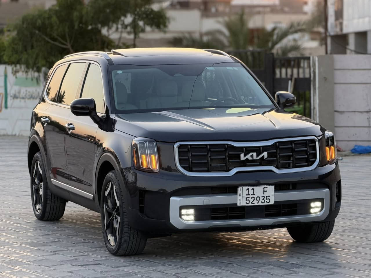 ياالله
السلام عليكم كيا تيلورايد 2025 وارد امريكي

ملاحظة: السياره داخله كتاب شهداء 

Kia Telluride S 2025 3.8L

                      الون ( فيراني )
المسافه المقطوعه : 10الف ميل   
          حجم المكينه : 3800    6 سلندر
           حالة الايرباك :برده + كشن
                      الضرر : جاملغ يسرا مبدل ومصبوغ 
   
الموصفات 
1. شاشه 
2. كامرا
3.لايتات لد
4. بصمه 
5. كشنات جلد ابيض
6. هندبريك بصمه 
7. رادار تحديد مسار
8. رادارات جانبيه
9.فور ويل 
10. اوتو ستوب
11. حساسات خلفيه
12.اتو هولد 
13. اشاير بالمري 
14.بكلايت لد
15. نظام ايكو + نظام تزحلق
16. فتحه
17. هيترات بالكشنات
18.كشافات
 

السعر الطلب في التعليقات سيأتي اليك مباشرة 
تفاصيل اكثر هذا رقمي *********** تحياتي 
مكان السياره بغداد حي الجامعه
