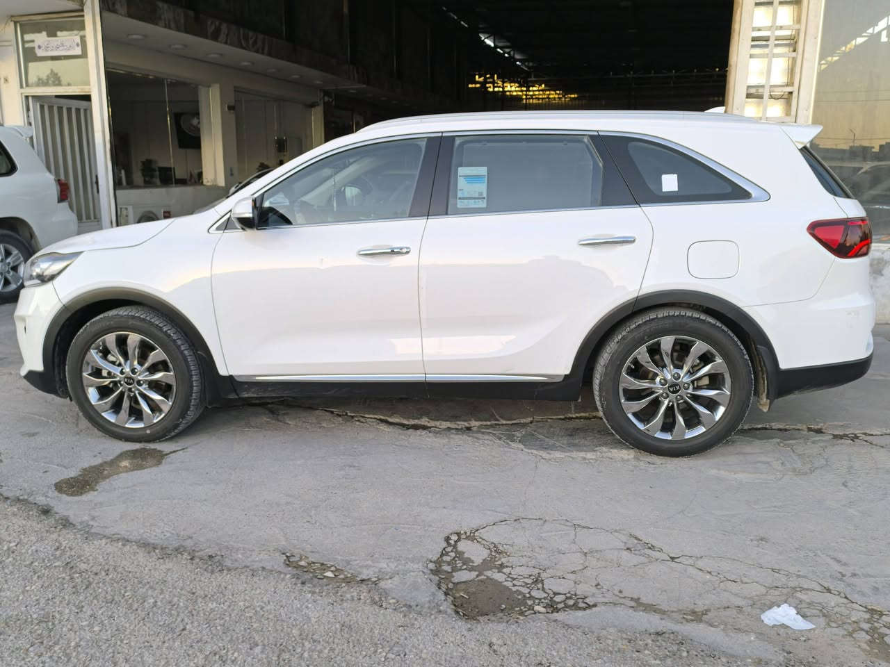 🔹 للبيع كيا سورنتو
📅 الموديل: 2020
📍 رقم بغداد
🚘 المسافة المقطوعة: 67 ألف
⚙️ المحرك: 6 سلندر
👨‍👩‍👧‍👦 7 راكب

✨ المواصفات:
✅ بانوراما
✅ 4 كامرات
✅ كشنات كهربائية
✅ جنطة كهربائية

🔧 الحالة: بيها جاملغ وبنيد

💰 السعر: 205$$$

📍 مكان السيارة: بابل

📞 للاستفسار:
***********
***********

