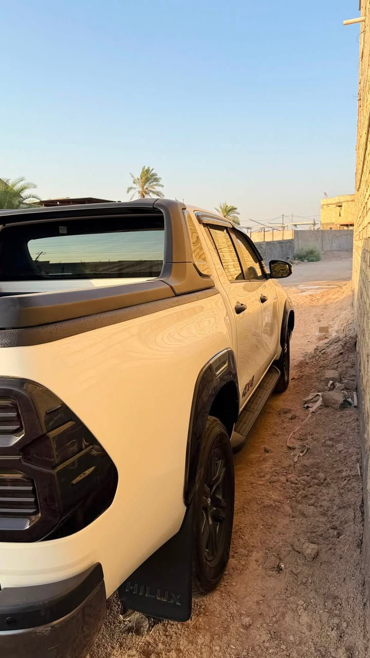 هايلوكس 2023 للبيع
محرك كاز  محسن 2800 تيربو
السياره جديده بمعنى الكلمه 
ماشي 65
رقم بغداد بأسمي تحويل ثاني يوم
شاشه 
كامره خلفيه 
حساس خلفي 
دوشمه اصليه 
السياره مابيهه نقص برغي
العنوان البصره قضاء المدينه
***********
***********
