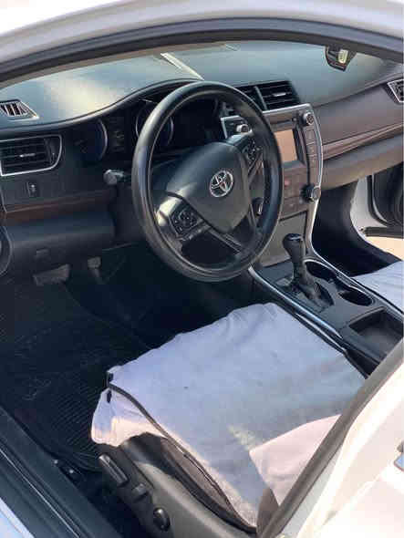 تويوتا كامري موديل ٢٠١٧ LE امريكي سياره ١٢٢٠٠٠ كم ريفه جويه سياره تحويل و وكالة بشه رت ره قه م و سه نه وي هه زه و تايره جديد سياره يا مالي يه جاملغي بيش يئ سايقي سبغه و بولند و نيف ده ركي سايقي به خ بي داخلي بي ايرباك 
سعر ١٧٥ ورقه و مجال
*********** Singapore
