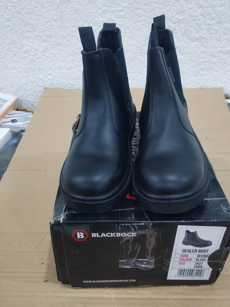 حذاء جلد طبيعي درجه اولى ماركه بلاك روك قياس ٤١ اعلى سعر ابيع


**إذا كنت صاحب هذا الإعلان وتريد حذفه لأي سبب، رجاءا أرسل رسالة إلى الدعم الفني**