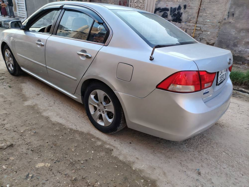 كيا اوبتيما 
لبيع او مراوس
رقم دولي سنويه ل2030
محرك 2000 دوش
مكفوله من الضربه والتبديل والجراد فقط صبغ جاملغ امامي وهلالت 
تخم تاير جديد
حدلديه حلوه 
تبريد ثلج
تدفئه 
السعر 108 
مكاني ذي قار قضاء النصر ***********
