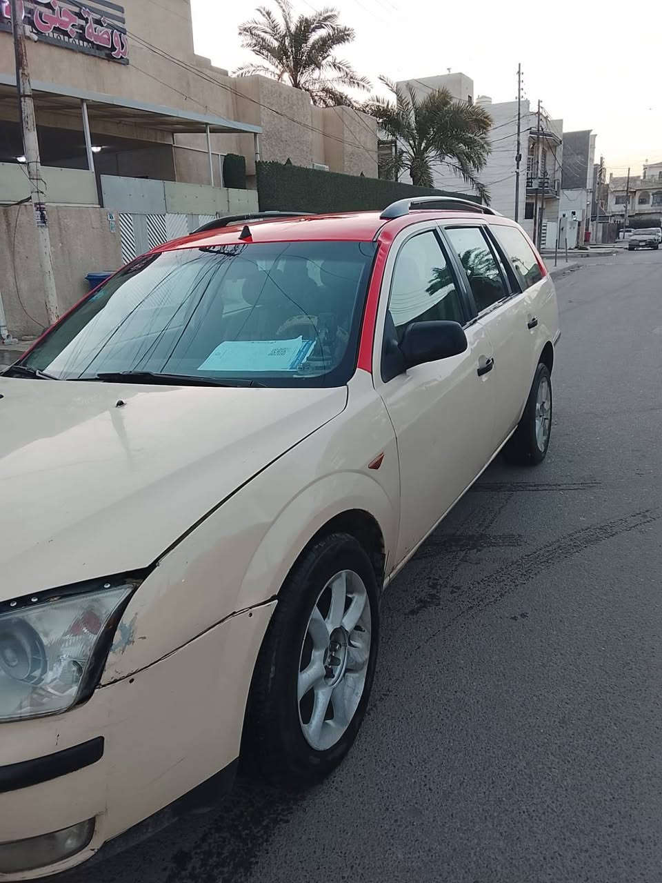 السلام عليكم سيارة للبيع فورد مونديو ستيشن خصوصي ٢٠٠٧ كير ومكينة كامري كير اوتوماتيك سيارة قوية وخير من الله السعر ٤٥ ورقة وبيها مجال للاستفسار الاتصال على هذا الرقم ***********
