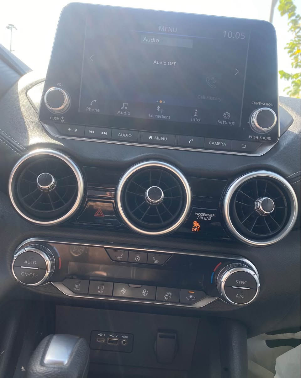 ‏Nissan Sentra SV 2022  
كوشن و ستيرن هيتر
بصمه و شغال
‏55 mile ماشى
بدون ضربه و حادثه
بدون دواخل و ارباگ
بس بيها كارت صغير فى مكانات مدوره مكشوف فى رسم

‏3N1AB8CVXNY311049

139$ و مجال
دهوك/*********** دهوك, العراق
