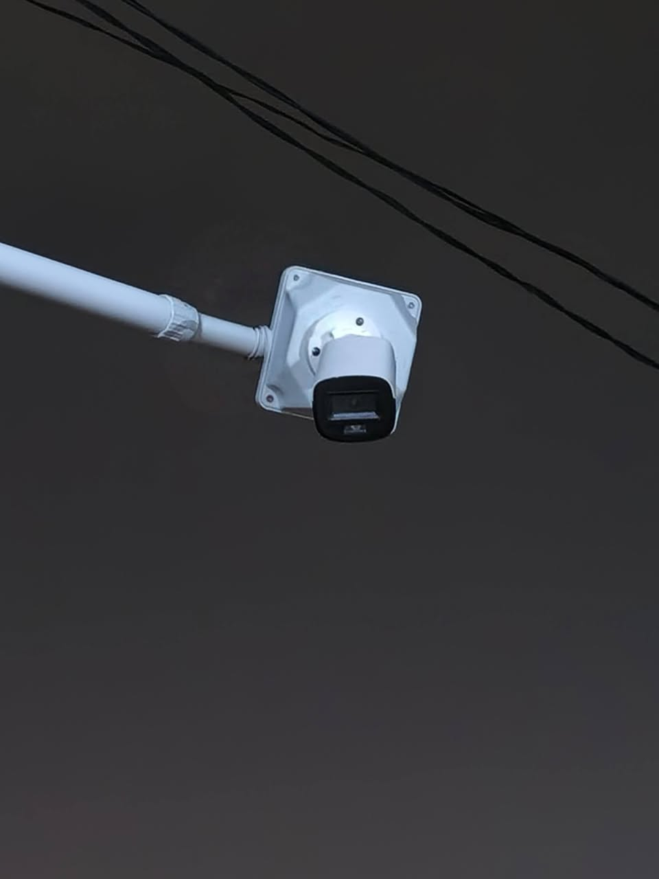 السلام عليكم ورحمة الله وبركاته 🌹
الحمد لله، هذا جانب من عملنا في تأسيس ونصب كاميرات المراقبة.
نجهزكم بكافة المواد مع التنصيب (شغل كامل ومضمون).
📍 مكان العمل: داخل النجف الأشرف فقط.
📞 للتواصل والحجز: ***********
وبيكم خير وتدللون علينا، أهلاً وسهلاً بكم.
