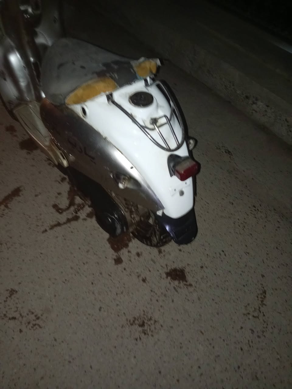 سلام عليكم كلاسك فحل البيع شغاله مكينه ناعمه كهربائيات كله شغاله بيه فطر بل شاصي مكاني بغداد الدوره السعر ١٠٠ الف ***********
