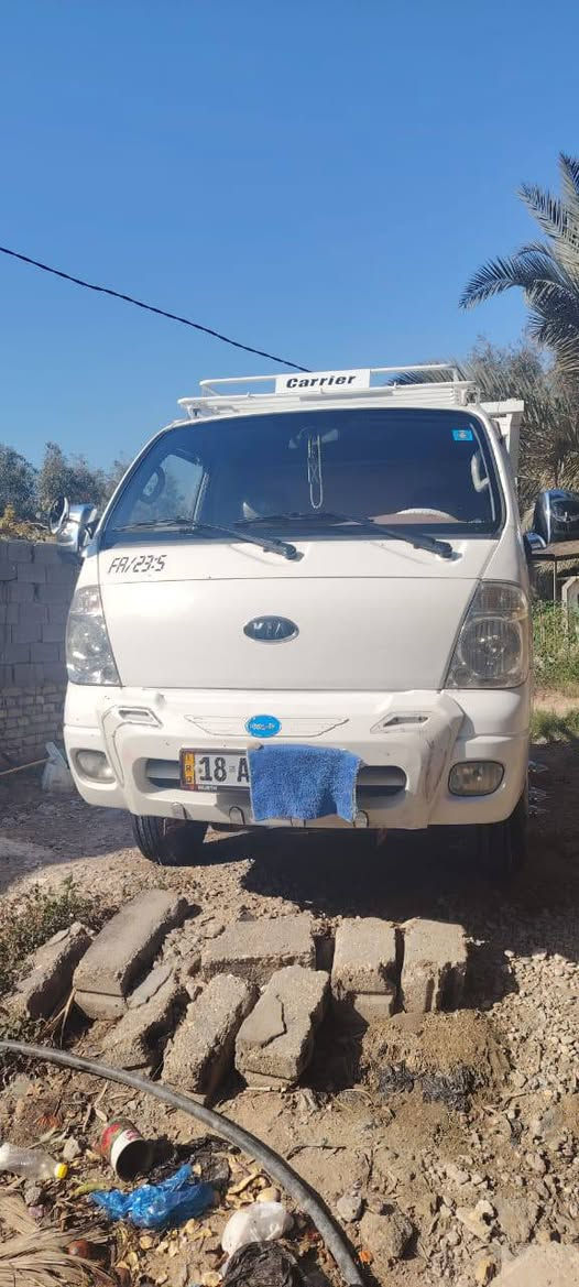 كيا فحل للبيع موديل 2009 ألسياره جديده كلش جاهزه مكينه أوكيروأكسن شرط تخم تاير تبريد والسويج تحويره14 سياره مال جناي رقم بابل أنكليزي بأسمي سنويه لل 31صاريومين من حولتهه ألسعر١١٠أوبيهه مجال مكاني نجف ألأتصال على ألرقم***********
