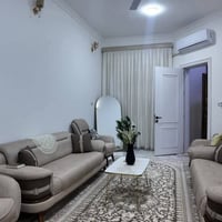 يوجد لدينا دار سكن للبيع ١٥٠م امامي حي اور شارع السبيس طابقين بناء حدي...