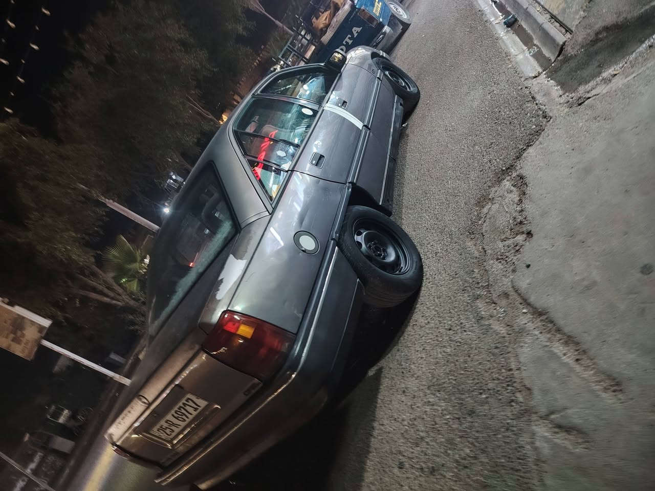 اوبل واميكا رقم كركوك دولي السنويه مشروع وطني دفتر بانزين بيها موديل 88 كير وتو  محرك  وكير صدر شرط محرك 20بلادي تخم تايرات جديد السياره صبغ بلادي  لا ضربه وله خياس سياره جاهز من كل نواحي مايحتاج اذوخكم تجي تفحصه وتاخده كهربايات كله شغال سعر 33 بي مجال للطيبين شراي يخابر *********** مكاني كركوك

