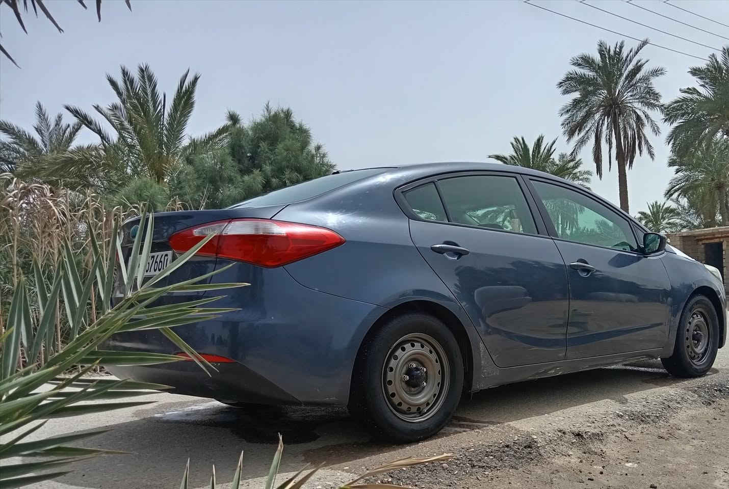 السلام عليكم للبيع كيا فورتي 2016 رقم ذي قار بسمي أمريكي حادثه بس بنيد تبديل مكينه 2000 دوش وكير جدد تبريد تخم تاير حداديه جاهزه السياره ***********
