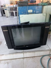 LG تلفزيون • حجم كبير • شغال