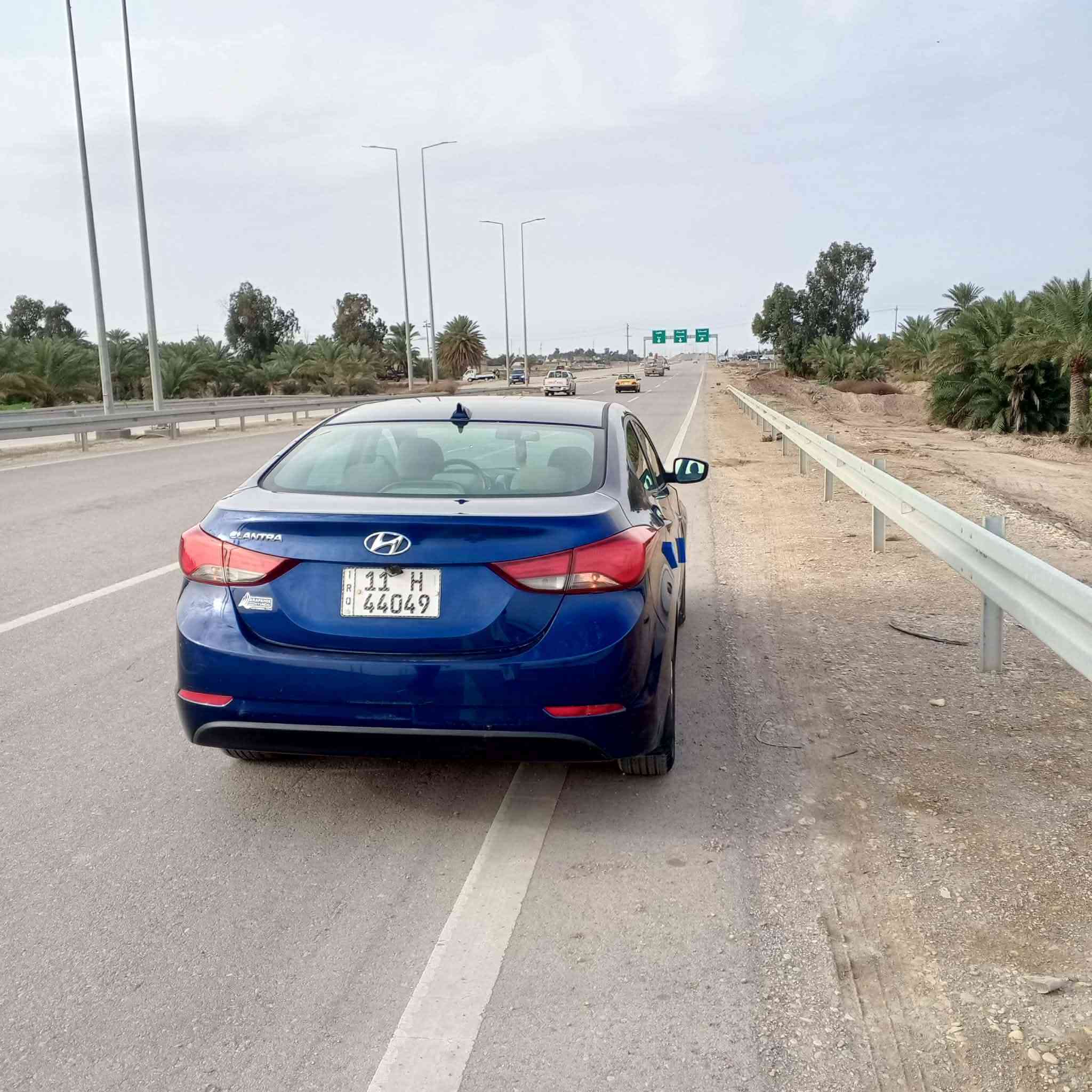 سياره للبيع
النتره موديل 2016
رقم بغداد 
ماشيه 123الف 
سونار موجود 
***********
***********
