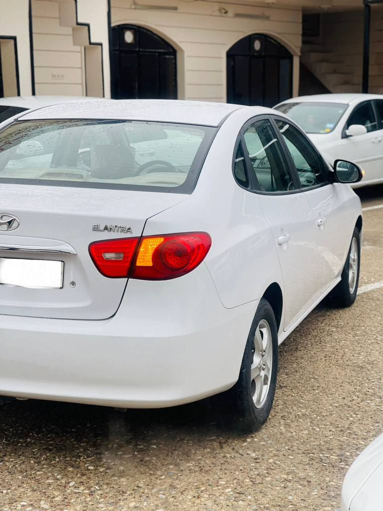 السلام عليكم 
هونداي النترا 2011 لون ابيض 
سياره رقم أربيل رقم سنوي جديد الي 2030
بلاجكتور بلادي
اشاير بلمري
4 دسك
يدات بيض بلادي
ويل كروم 5 
جرس سرعه
داخل لونين
حساس خلفي 
شاشه 
🔺السياره مكفوله من صبغ والتبديل 
سياره حيل نضيف كل 
كير صدر تبريد تايرات كهربائيات كلها شغاله ماتحتاج مصرف

مكان سيارة عقره 📍سعر 118$
رقم الهاتف واتساب او فايبر ☎️
***********م الرطبة, الأنبار
