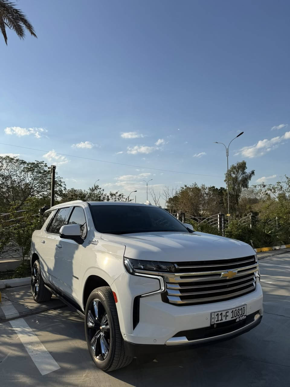 Chevrolet Tahoe 2024 HIGHT COUNTRY 🔥🔥🔥🔥🔥🔥🔥
السلام عليكم ، تاهو هاي كنتري اعلى فئة بالتاهو موديل 2024 ماشية 20،000 mile 

السيارة وارد امريكي حادثها جردحة بسيطة جهة السايق و مصبوغ  على كد الضرر البسيط ، السيارة تعتبر كلين لان ولا برغي مفتوح بيها حتى الدعاميات ممفتوحة 

المواصفات لا تعد ولا تحصى ما شاء الله 

 تدفئة و تبريد كشنات امامية و كشنات خلفية 

المقاعد vip و داخل لون مميز بختم ال HIGHT COUNTRY

كروس سرعة و سياقة شبة ذاتية و بيها ميزة النظر للسائق موجودة بالسترين و حساسات و كاميرات 360 

رادارات امامي و خلفي 

البجم مميز و يختلف عن اي تاهو و بي ختم اسم السيارة

شاشات و دوسات و بانوراما و باقي المواصفات لان كل المواصفات بيها 

و السيارة كاملة من كلشي بدون اي نقص 

مغلفة PPF ضمان 10 سنوات 

ماكو هيج تاهو قلة قليلة بنظافتها و السيارة مداريها و ممشى قليل و كيرها و محركها كله بي ضمان و مكفولة من كلشي

ما شاء الله عليها مميزة و تلفت النظر بالشارع و رقمها شبه مميز 

السعر طيب ان شاء الله بالنسبة الها و كلش مناسب

الرقم للشراي فقط : ‭0773 513 0502‬
