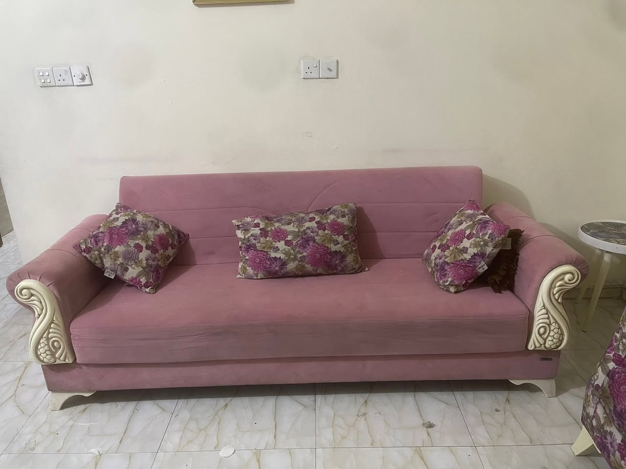 من رخصة صاحب الكروب سلام عليكم تخم للبيع للتواصل ***********
