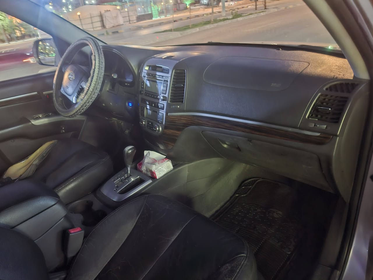 السلام عليكم للبيع سنتافي موديل ٢٠١٠ رقم بغداد سنويه ٢٠٢٨ فول موصفات مكينه ٦سلندر جلد فتحه تبريد ٣قطع مكاني نجف السعر ١٣٥ وبيهه مجال بصيط للاتصال ***********
