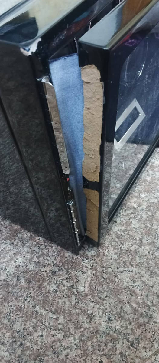 عارضه ساعات ابيع فحم الباب مخلوع مابي واير 
وزن ثقيل 
وتفيد خلي سعر


**إذا كنت صاحب هذا الإعلان وتريد حذفه لأي سبب، رجاءا أرسل رسالة إلى الدعم الفني**