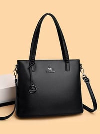 حقيبة جلد • حجم كبير • تفاصيل ذهبية