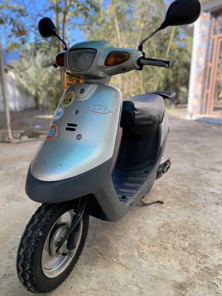 السلام عليكم
بطة 60 ياباني للبيع..
مال حاوية جديدة محرك ناعم ما مفتوح  ونضيفة هندر سلف شغال الدراجة شلعة ومعدل  بريكات بالمكان كهربائيات كله شغالة الدشبول شغال كفرات بلادية سعرهه 550 الف وبيه مجال مكاني مسيب- العلكاية.
للاستفسار :
***********
