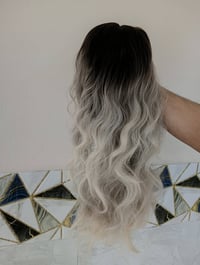 باروكة شعر • للبيع