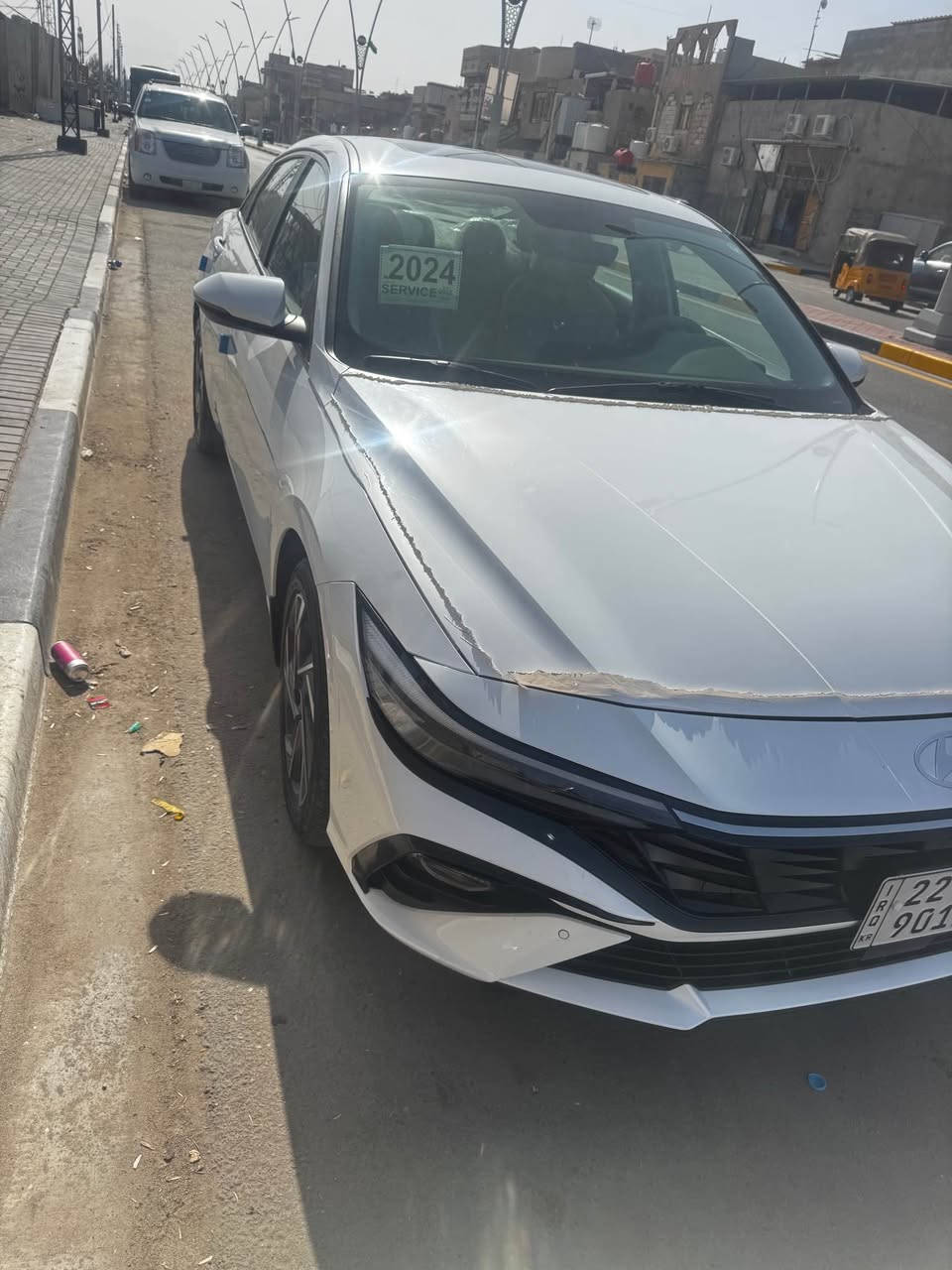 السلام عليكم للبيع هيونداي النتره 2025رقم اربيل 
محرك 2000كفاله عامه ماشيه 20الف سياره جديده 
مامتعوبه فول مواصفات بصمه فتحه سقف ستخدام شخصي سعر195وبيها مجال قليل عنوان البصره المن الداخلي.  *********** السلمان, المثنى
