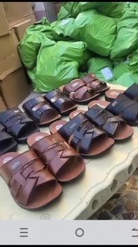 شباب توفر شحاطه تنزيلات سعر مناسبه جدا مال تصفيه سعر الدرزن 20 الف اقل...