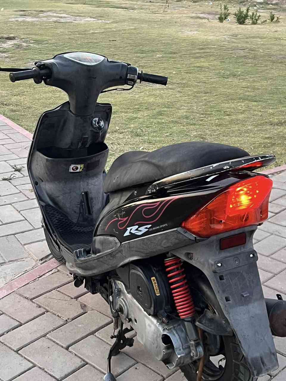 سلام عليكم دراجة ماكس عدله للبيع الكفرات بلادي المكينه بلادي بوشه49 ما مفتوحه+بيهه دبل رياضي امامي العنوان بغداد بياع تقاطع درويش السعر 625 وبيعه مجال 
استفسار***********
