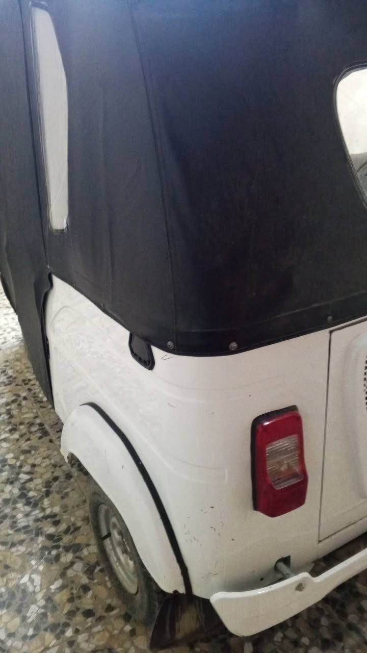 تكتك للبيع رقم واسط مكاني مدينة الصدر السعر ٨٧٠٠ رقمي ***********
