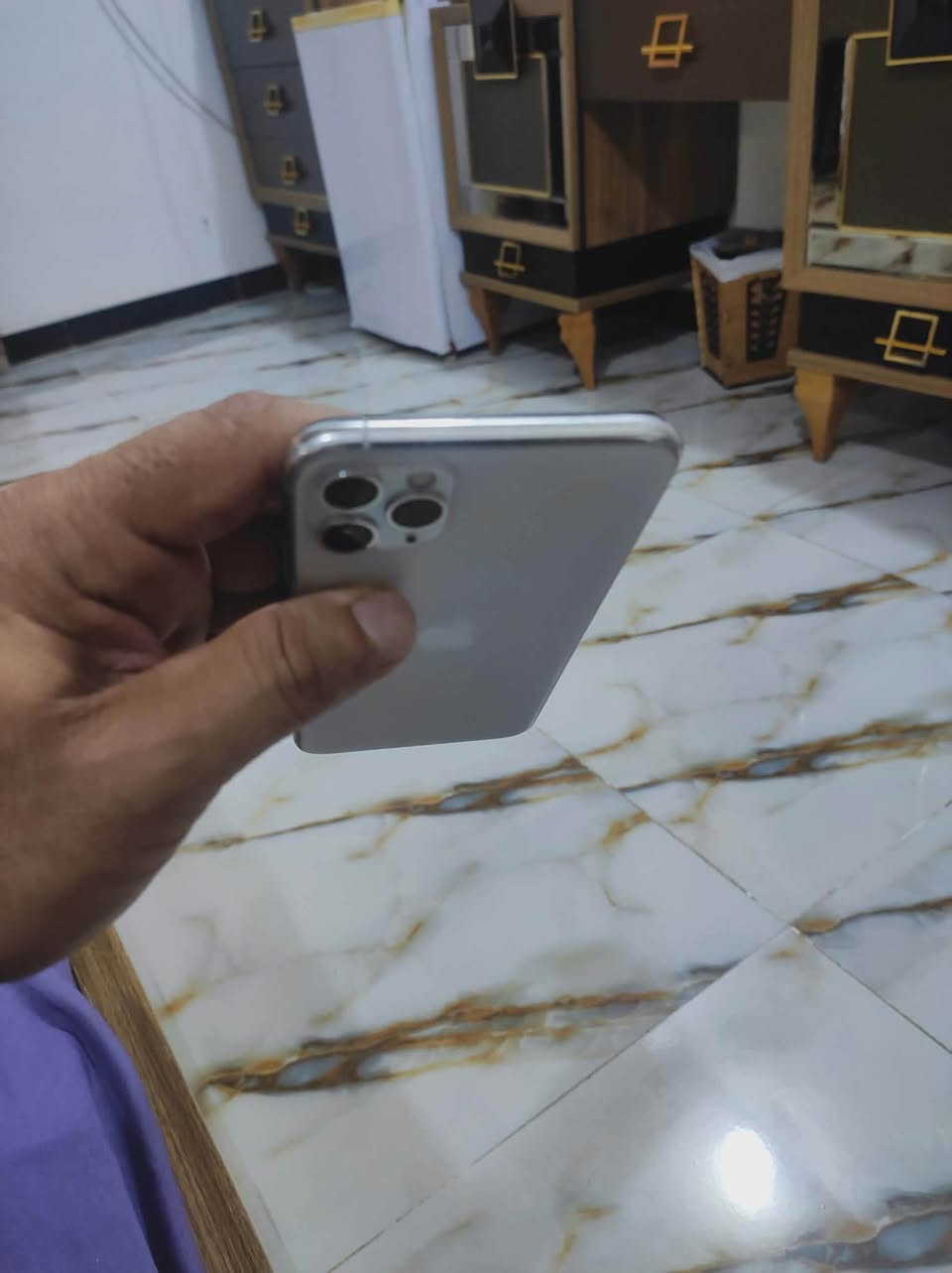 للبيع أو مراوس ***********
آيفون 11 برو ماكس جهاز فول كله جديد مبدل شهاشه بطاريه أصليات  //.🔋 بطاريه 79 //   ذاكره 64. جهاز جديد 

للبيع أو مراوس 

السعر 165 قفل قفل 

🔴🔴فقط من تريد تفرمت يطلب كلمه سر وناسينهة ابيعه على وضعه من تريد تنزل ينزل كلشي 

مكاني شهربان الاحمر قرب ملعب الاحمر 

للاتصال ***********

