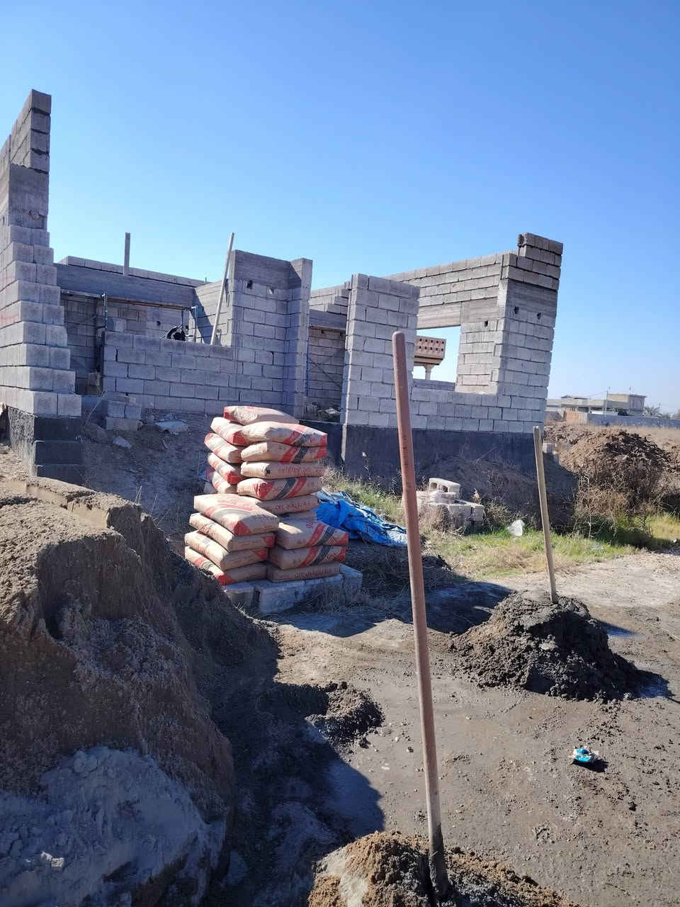 بالقسط والنقد 
عندك دوام وماعندك مجال تبني بيتك احنه موجودين وبأسعار مناسبة وبناء حديث وتصاميم تركيه وبجودة عالية  للاستفسار اكثر الاتصال على الرقم دناه ***********
