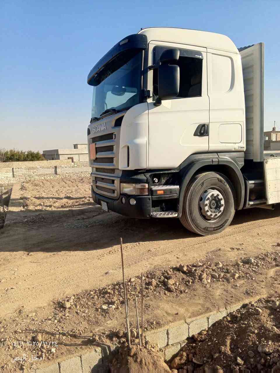 كرين بلوك للبيع موديل 2003كرين جاهز للشغل خير من الله بس بيك خير واشتغل حجم المكينه420مكلف بل نشر ***********
