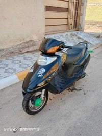 سبيسي ياباني للبيع كلها شغاله ونضيفه مكلف بلنشر رقم راعيها٠٧٧٢٣٣٦٩٠٥٤