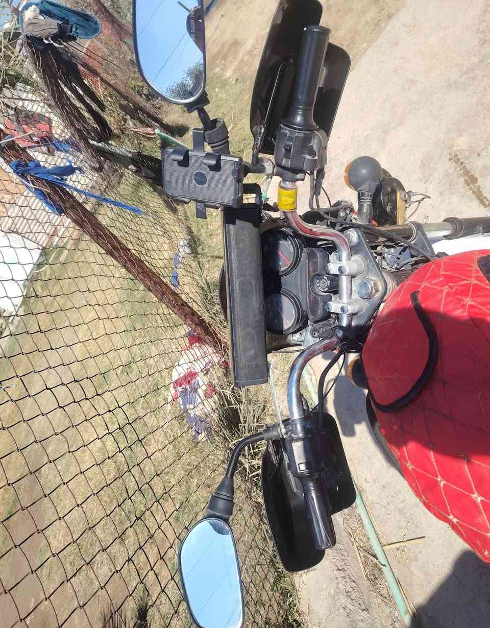 سلام عليكم دراجه لبيع مديل ٢٠٢٠دراجه جديده ومصروف عليه هواي سعر بمليون وميه وبيه مجال قليل حك جيه تواصل خاص او علا رقمي ***********
