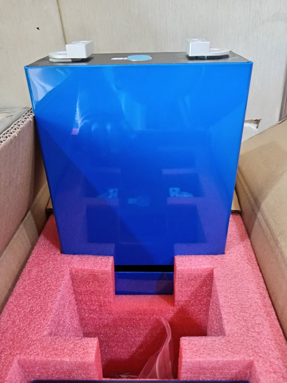 توجد لدينا منظومات طاقه شمسيه ومستلزماتها حسب طلب الزبون وبأنسب الأسعار ***********
