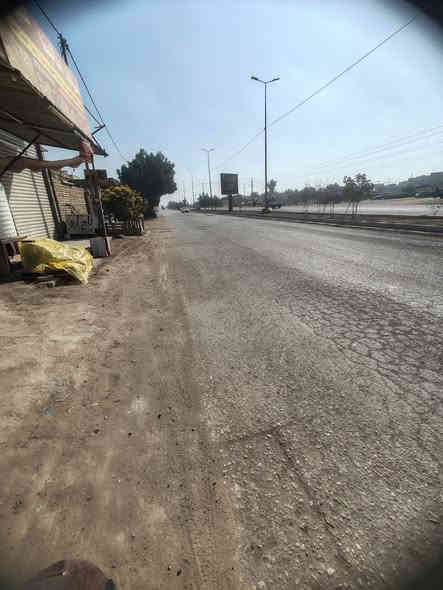 🏠 بــيــت لــلــبــيـــع – الــحــولــي تجاري * سكني الشارع الرئيسي على التبليط
━━━━━━━━━━━━━━━━━━

📏 المساحة: 150 متر – طابو صرف
━━━━━━━━━━━━━━━━━━

🛏️ المواصفات:
• غرفتين (غرفة كاملة + غرفة فقط بالسقف)
• صالة + استقبال
• مجمع صحيات داخلي وخارجي
• مناور جيدة
• البناء نظيف
━━━━━━━━━━━━━━━━━━

📌 الموقع: القاسم – الحولي – قرب أسواق بغداد
━━━━━━━━━━━━━━━━━━

📞 للاستفسار: ***********
━━━━━━━━━━━━━━━━━
السعر / خاص مراسلة  واتساب او ماسنجر
