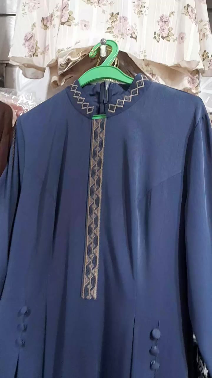 #جديد_وصل_اليوم 
فستان نسائي تركي خامه فووول 
قياسات  42  44  46  48  50  52 

أزياء ثائر      ... 
ديوانيه عفك 
عمارة ابو باسم 
#مقابيل مول البصري ... 
#بالقرب من صيدلية الدلال 
...
#رمضان_شهر_الله 
#رمضان_مبارك_عليكم.  
..


**إذا كنت صاحب هذا الإعلان وتريد حذفه لأي سبب، رجاءا أرسل رسالة إلى الدعم الفني**