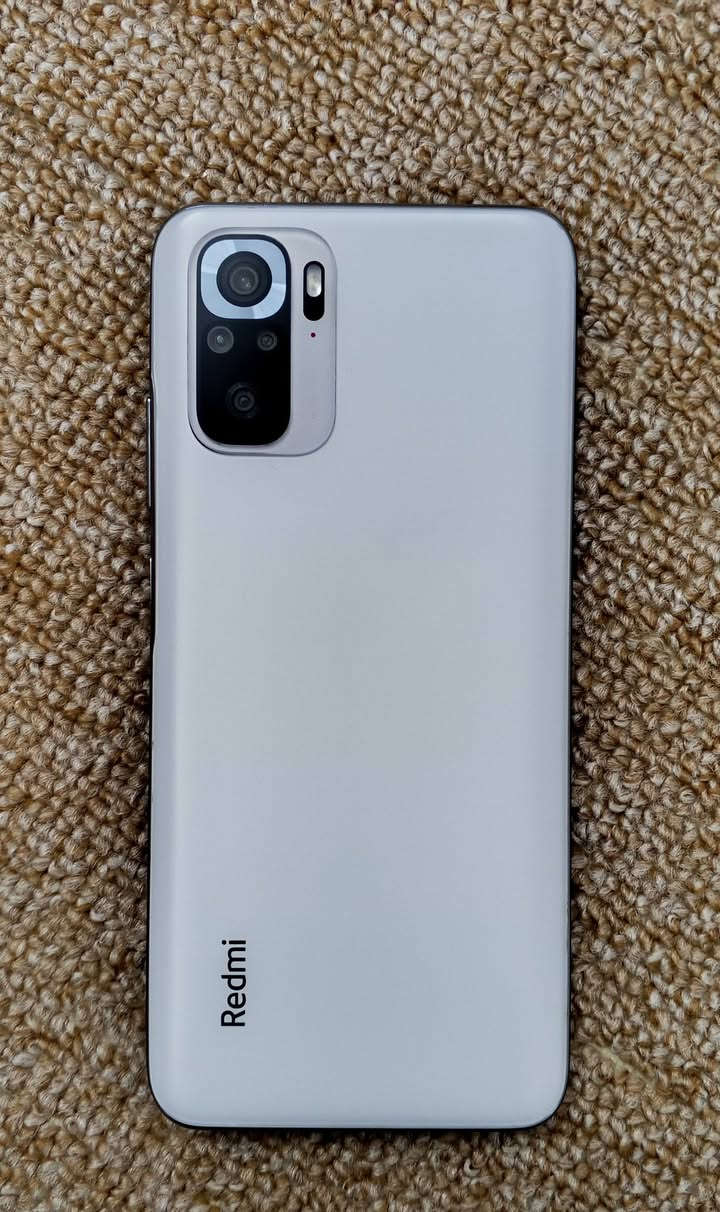 السلام عليكم ريدمي نوت 11s 
جهاز جديد ذاكره 128 بي فطر بالشاشه كشي ما ماثر لا لمس ولا اي شي جهاز اخو لجديد 100 وبي مجال قليل 
*********** واتساب موجود
