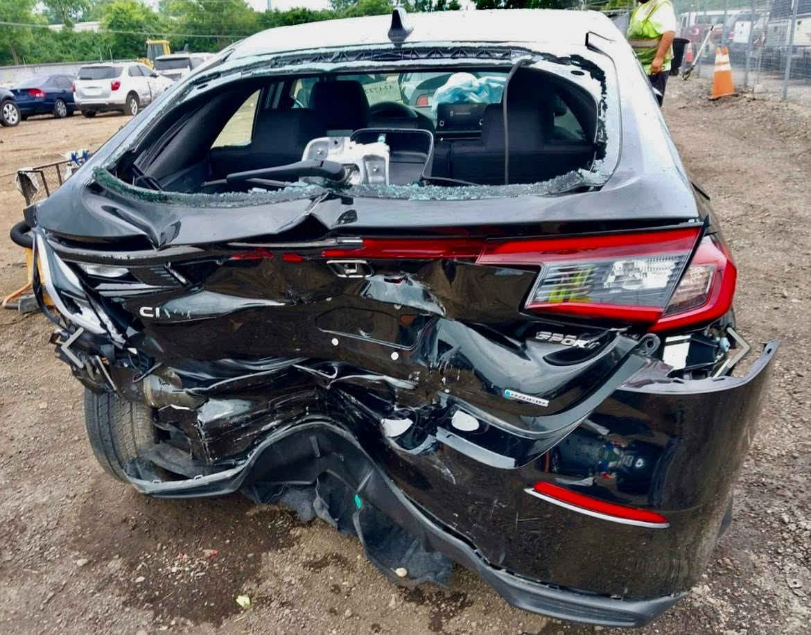 ***********
السعر ١٥٥
موديل 25 هايبرد محرك ٢.٠ حادث خلفي قطعة صبغ فقط فول مواصفات بصمتين ماشية ٨ فقط

