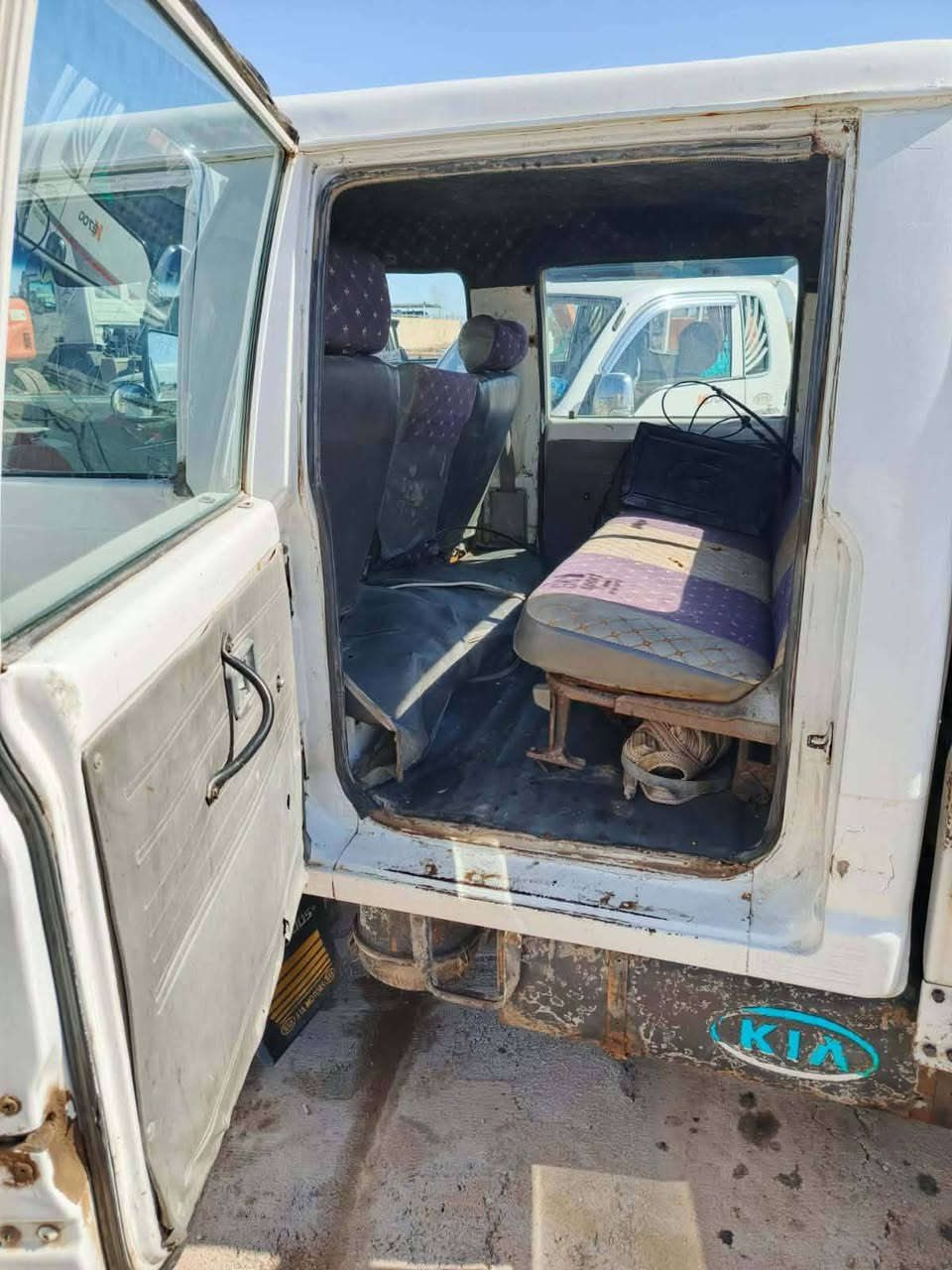 موديل 96 مصبوغه عام تحويل مباشر مصفره ضريبه كير مكينه حداديه تايرات بطاريه  سياره كلش حلوه وجاهزه للعمل السعر 45 ورقه العنوان الديوانيه رقم.     //مكلف النشر// الموبايل***********
