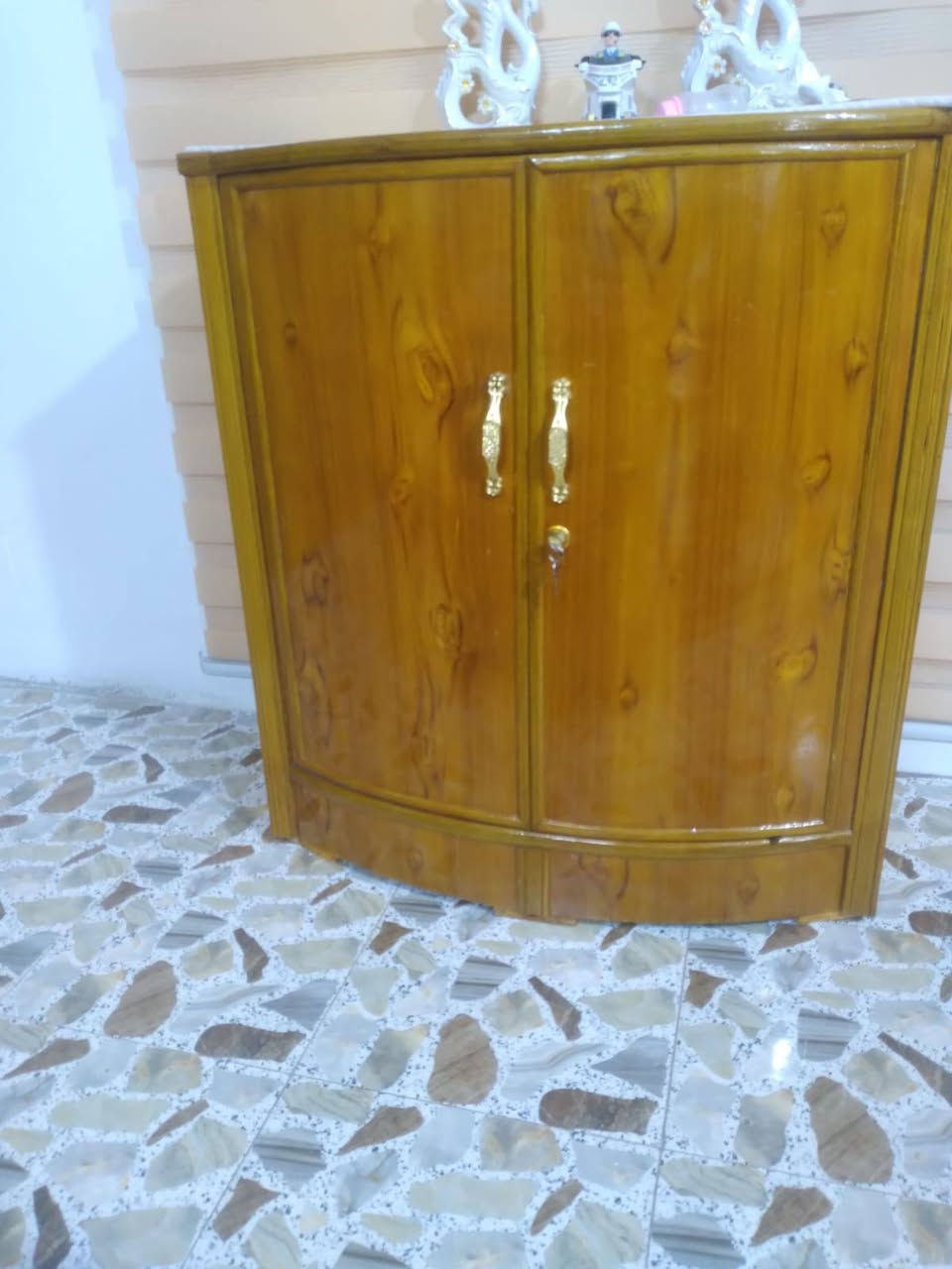 غرفة نوم مامستعله السعر ١٧٥٠
طباخ نظيف السعر ٤٥
غساله ١٤ كيلو السعر ٤٥
العنوان زويريجات التأميم قرب جامع الصادق إلى على شارع العام


**إذا كنت صاحب هذا الإعلان وتريد حذفه لأي سبب، رجاءا أرسل رسالة إلى الدعم الفني**