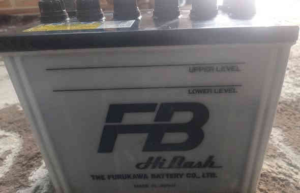 باتري سيارة
شرط الشغل 
هاي صورتة وتفاصيلة سعرة 25 الف 
المكان الزبير ***********
