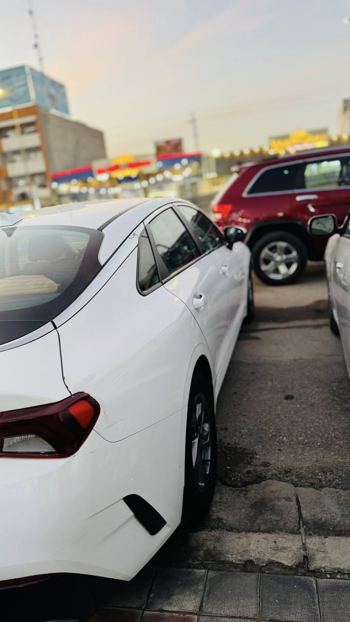 سلام عليكم
كي فايف k5
موديل 2023
بصمة تشغيل+ بصمة ابواب
ردارد امامي +خلفي
توقف عند القتراب
رداردات جانبية
حساسات امامية خلفية 
كامرة دوارة
لد نهاري
اشاير ترحيب
مكينة وكير َ؏ الشركة
رقمتها قبل يومين بأسمي 
السيارة ماشية 148كيلو متر
حادثها من امريكة فقط باب الي عكس السايق صورة الحادث مرفقة بلمنشور مصبوغة حزام الي باب ماعدة التكم والقمارة وباب بدون دواخل شواصي لغود تكم مكفولة صورة السونار والحادث مرفقة بلمنشور
للبيع او مراوس 
السعر 160 وبيها مجال 
الاتصال ***********
