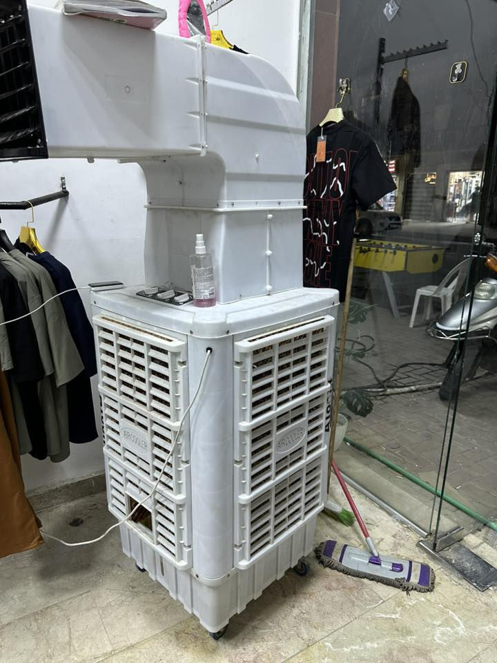 سلام عليكم مبرده للبيع بعدها بجيس مامستخدمه هواي سعرها 350 وبيها مجال ***********
