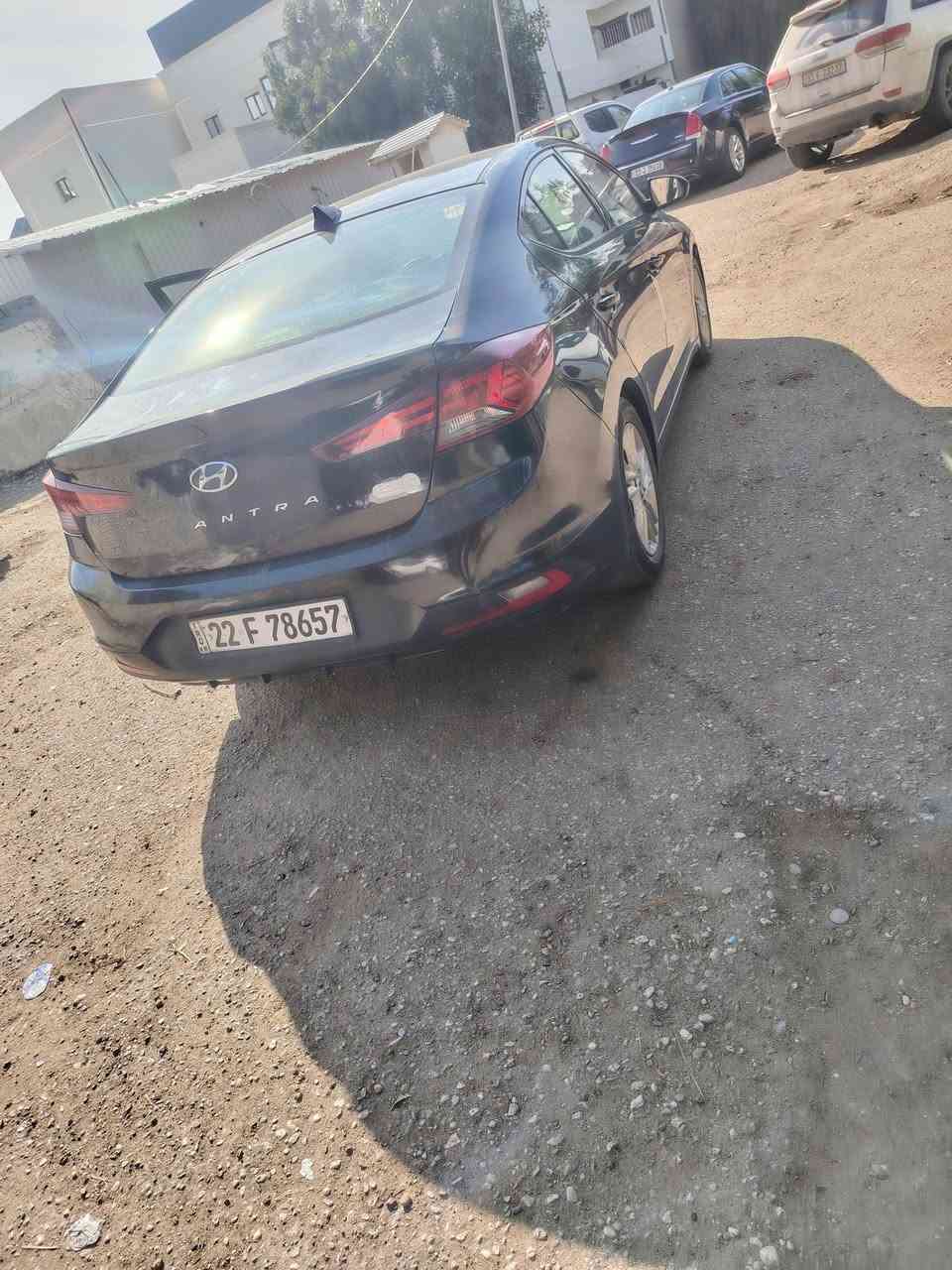 النترا موديل ٢٠٢٠ حادثها بنيد فقط
مكينة ٢٠٠٠ دوش كير at
تدفئة تبريد حساسات خلفية جانبية أمامية
وقوف ذاتي ✋
السياره ليبل واحد صور حادثها موجوده
السعر ١٢٢ 
***********
