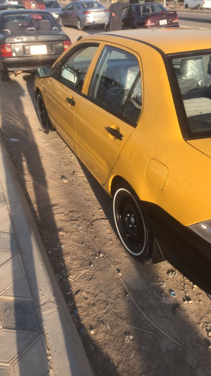 السلام عليكم 
سيارة جاهزة 2008 محرك 2000 كير اتوماتيك تخم تاير جديد صدر جديد الرقم بابل
مكان السياره ديالى 
السعر 75
الإتصال ***********
