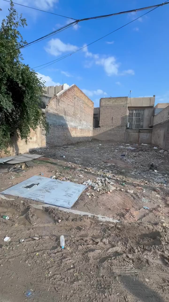 يا الله قطعه ارض للبيع مساحه الكلي ٢٠٠ متر 
تنباع ١٠٠ اب ١٠٠ حي الجهاد مربع الطائي خلف مطعم كوبركر  الاستفسار اتصل على ***********
